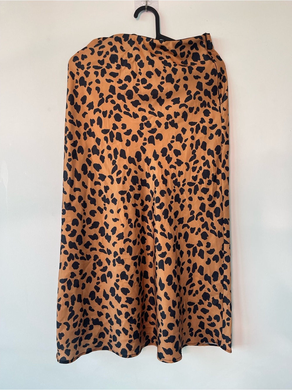 Urban Outfitters leopard midi skirt, XS